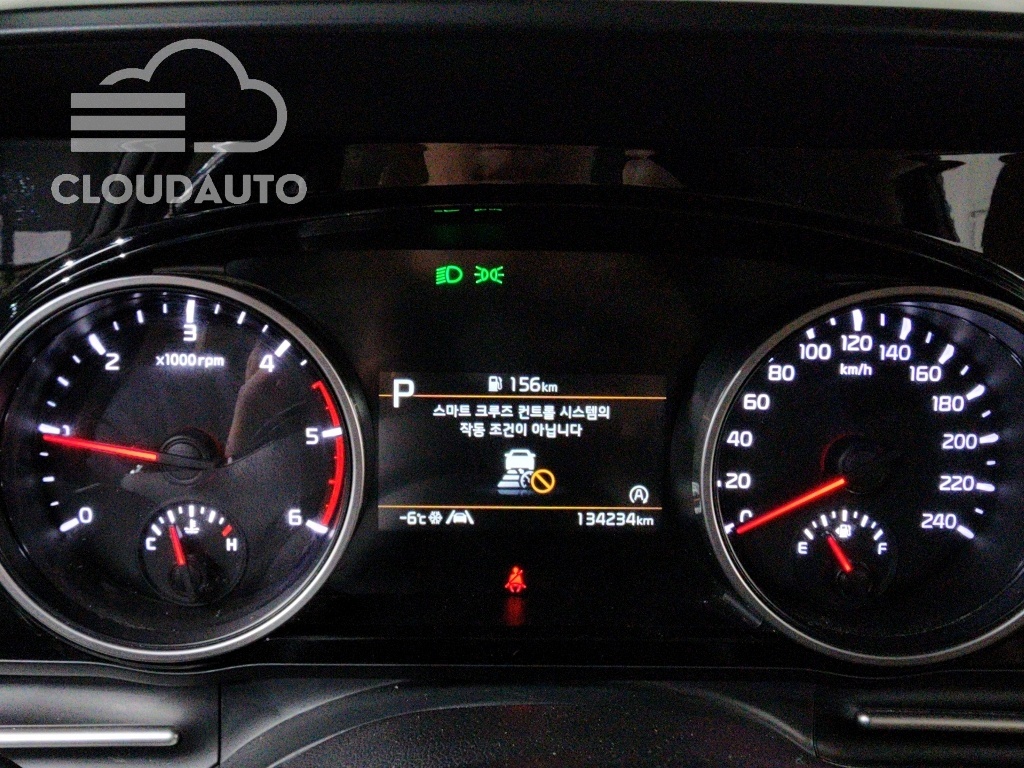 2022 Kia Carnival 9 Prestige - Image 8