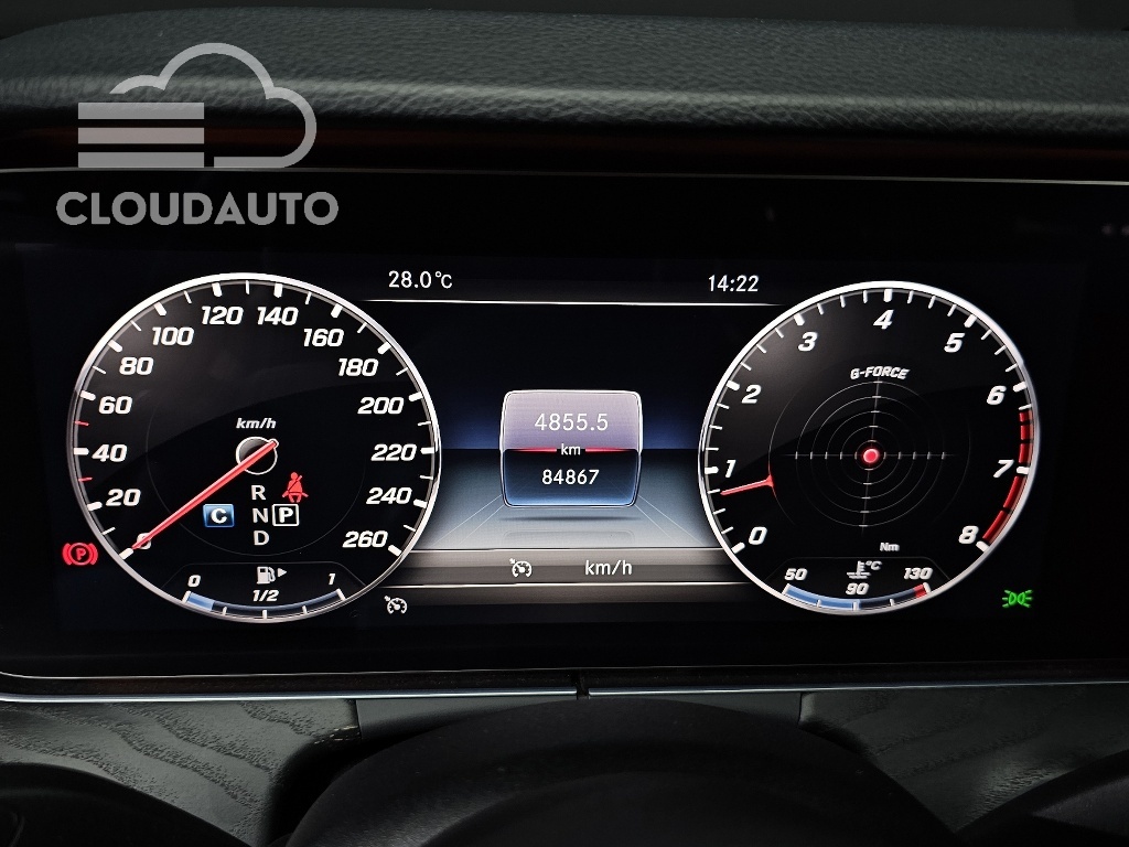 2019 Mercedes-Benz E-Class E300 4MATIC - Image 8