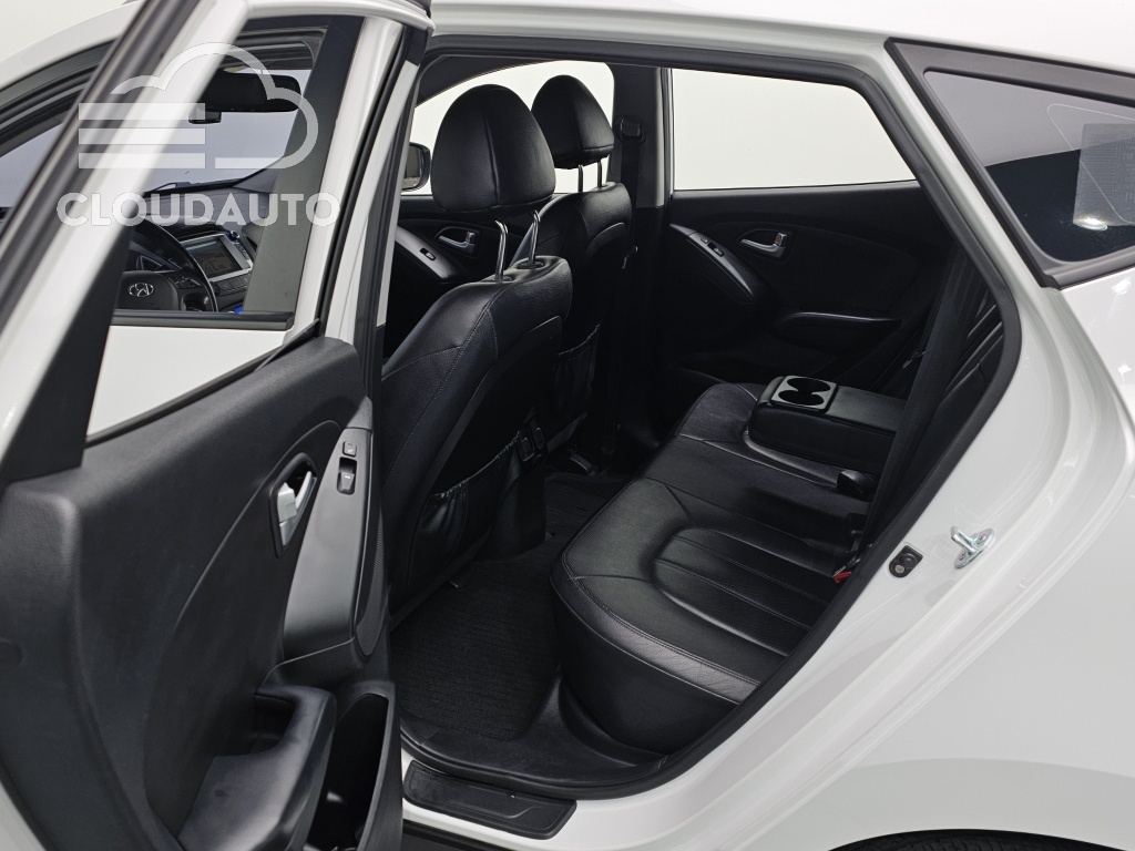 2014 Hyundai Tucson Diesel 2WD - Image 13