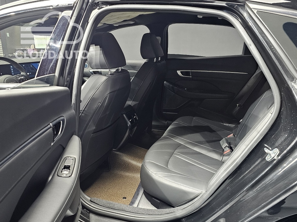 2025 Hyundai Sonata 2.0 LPG - Image 12
