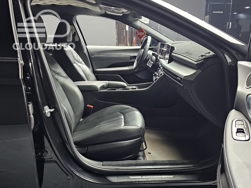 2025 Hyundai Sonata 2.0 LPG - Image 10